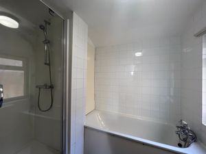 Photo 16- click for photo gallery